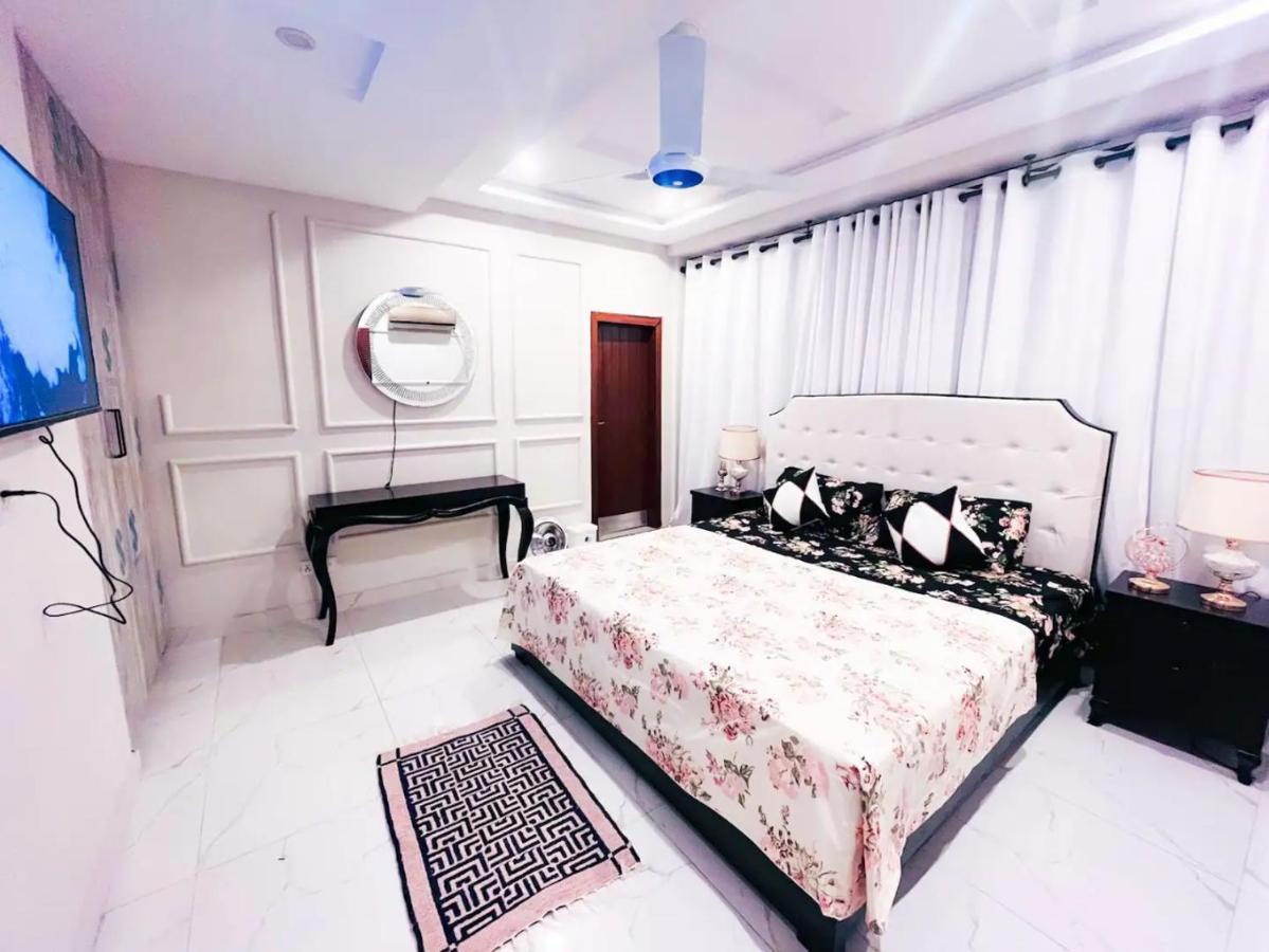 Anderson Bogert Hotel Marion Екстериор снимка